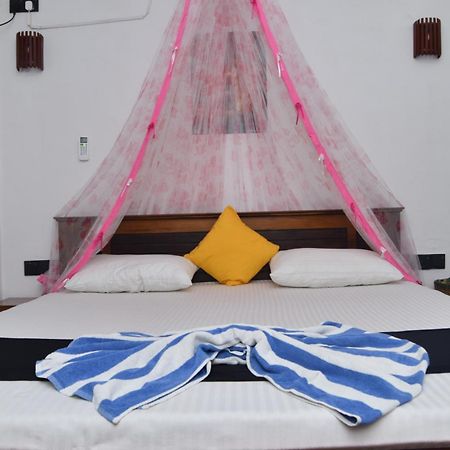 Kosi Giggles Resort Weligama Ngoại thất bức ảnh